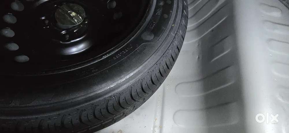 Honda Amaze 2024 Petrol Well Maintained.