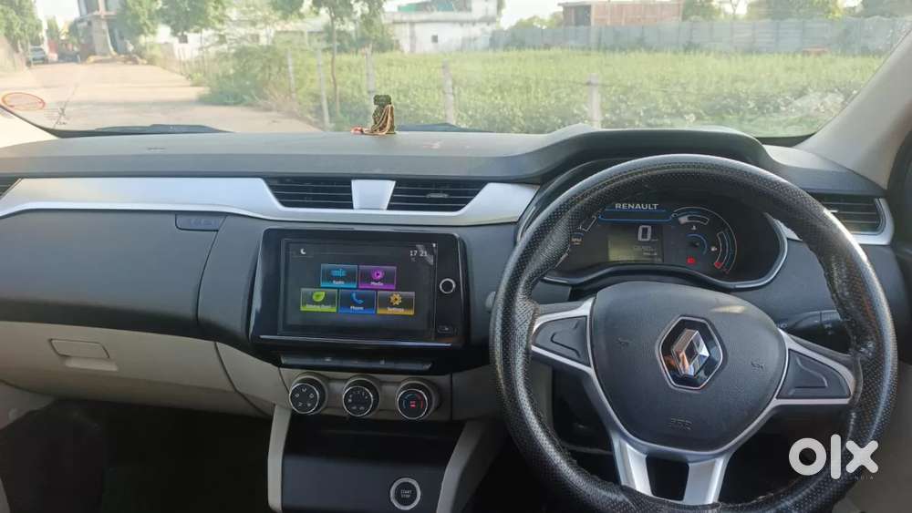 Renault Triber Rxz, 2020, Petrol