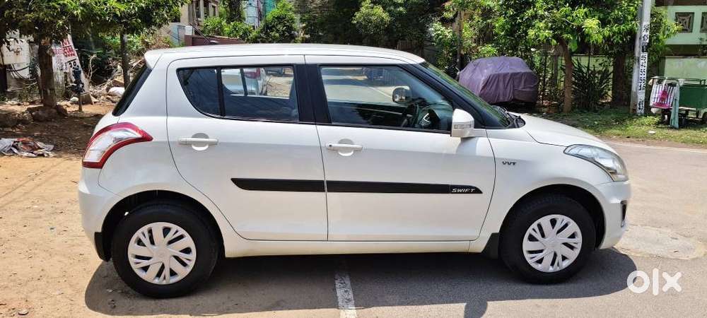 Maruti Suzuki Swift 1.2 Vxi (o), 2016, Petrol