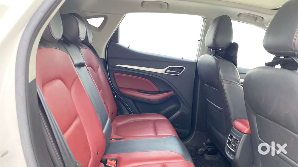 Mg Astor 1.5 Savvy Cvt S Red, 2022, Petrol