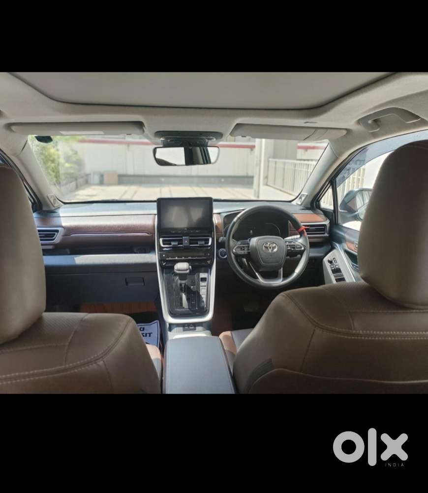 Toyota Innova Hycross 2.0 Zx (o) Hybrid 7 Str, 2023, Petrol