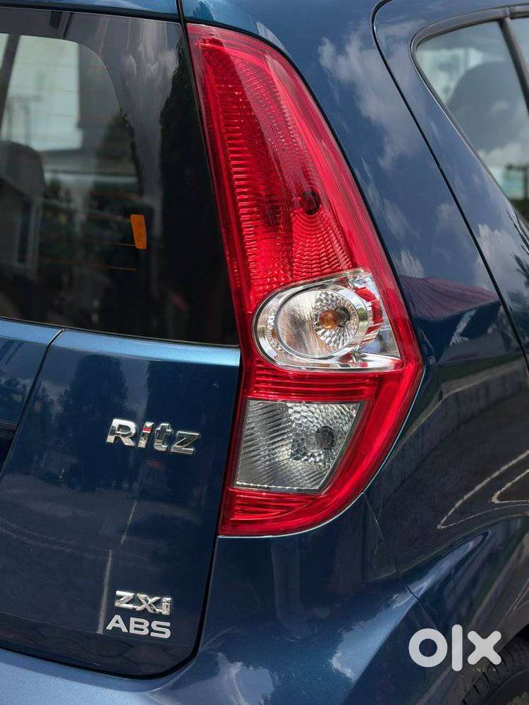 Maruti Suzuki Ritz Zxi, 2012, Petrol