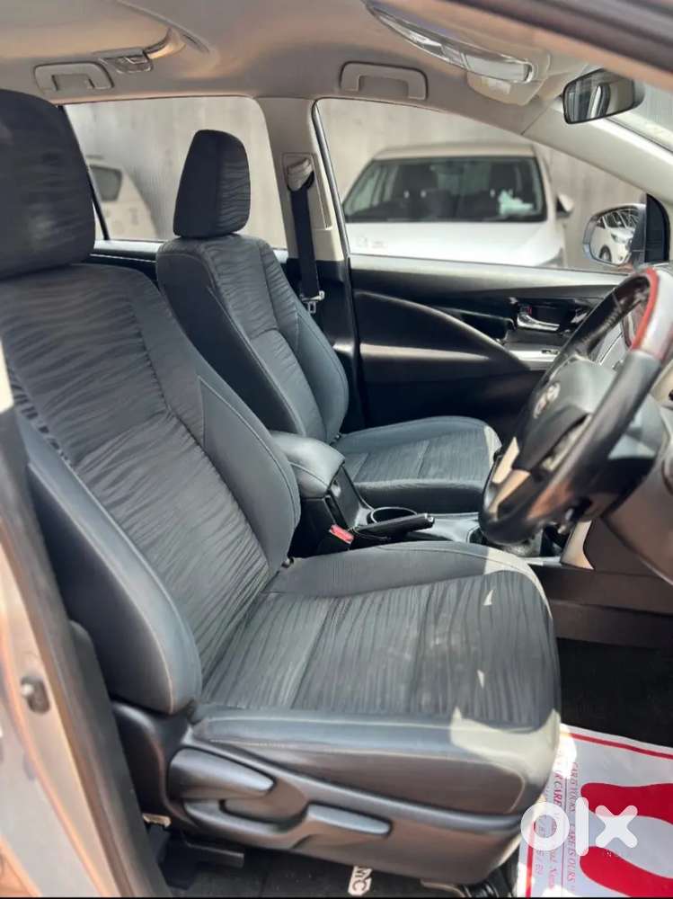 Innova Crysta V 2019
