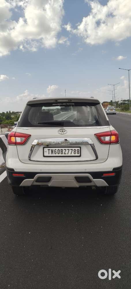 Toyota Urban Cruiser 1.5 Premium Grade Dual Tone At, 2022, Petrol