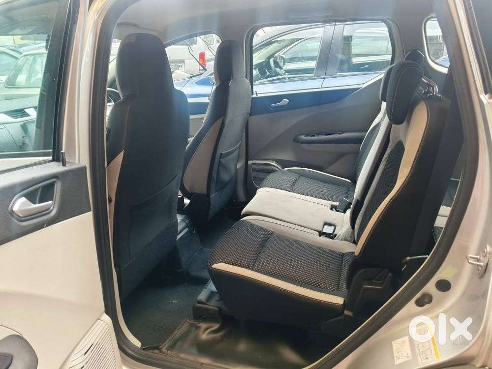 Renault Triber Rxz, 2019, Petrol