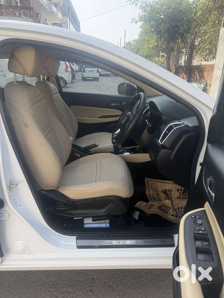 Honda City V Mt Exclusive, 2025, Petrol