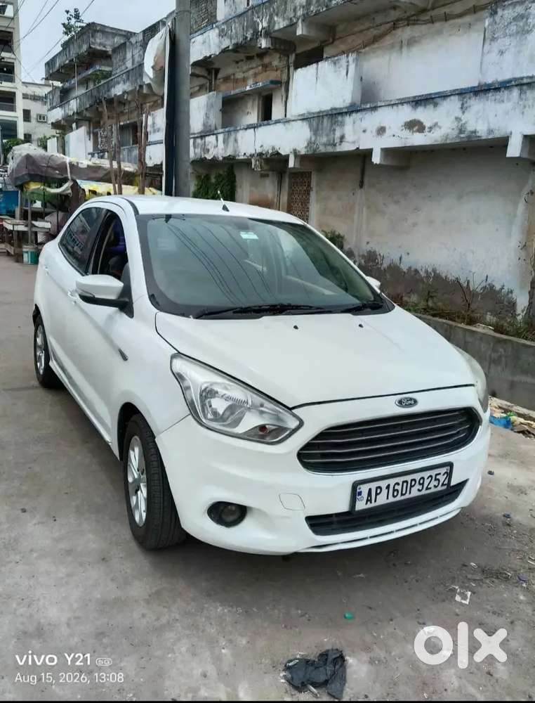 Ford Aspire Titanium Blu 2015