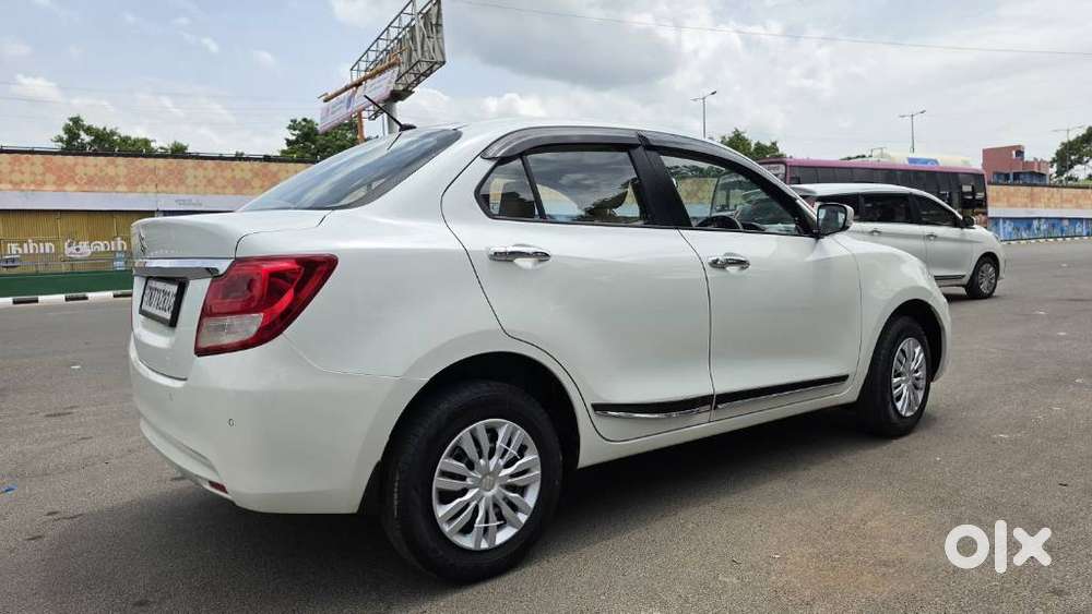 Maruti Suzuki Swift Dzire 1.3 Vxi, 2023, Petrol