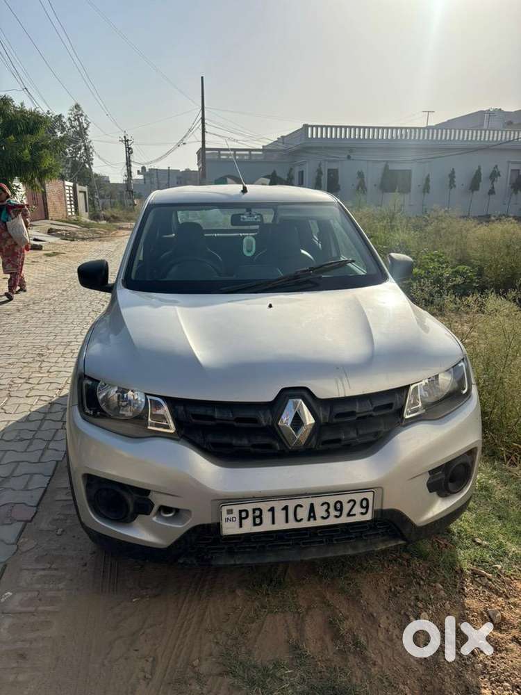 Renault Petrol Car 2016