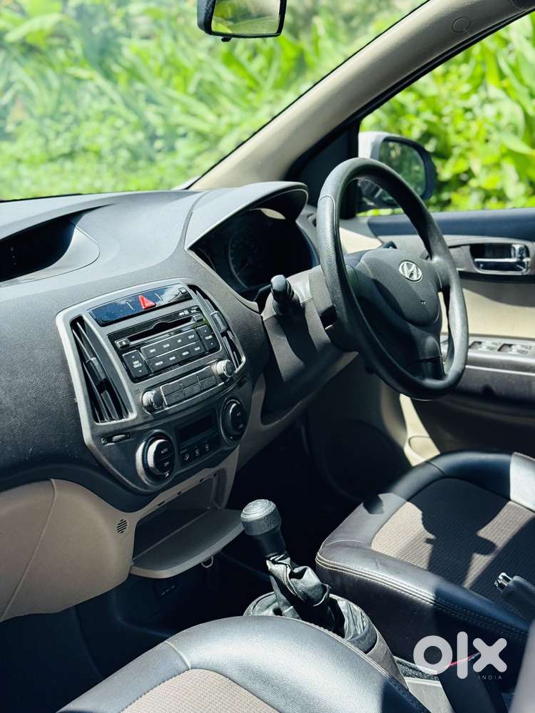 Hyundai I20 Sportz 1.2 Bs-iv, 2014, Petrol