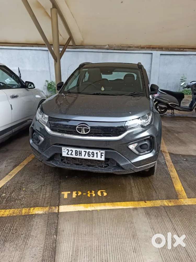 Tata Nexon 2023 Petrol Sunroof Well Maintained