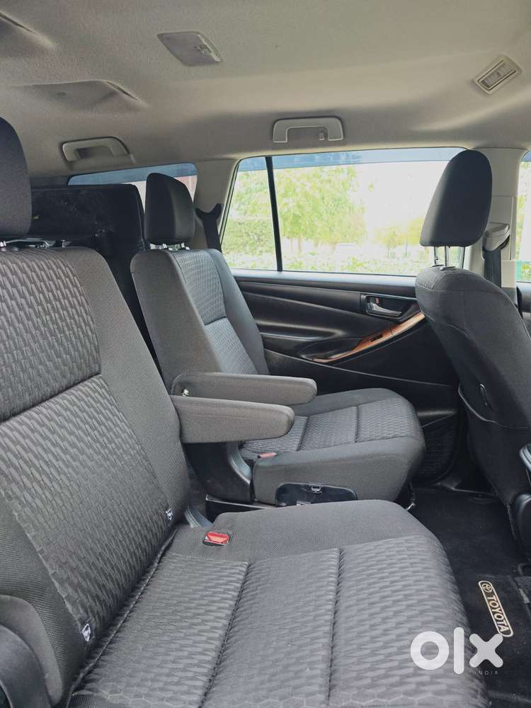 Toyota Innova Crysta [2020-ongoing] 2.4 Gx At 7 Str, 2021, Diesel