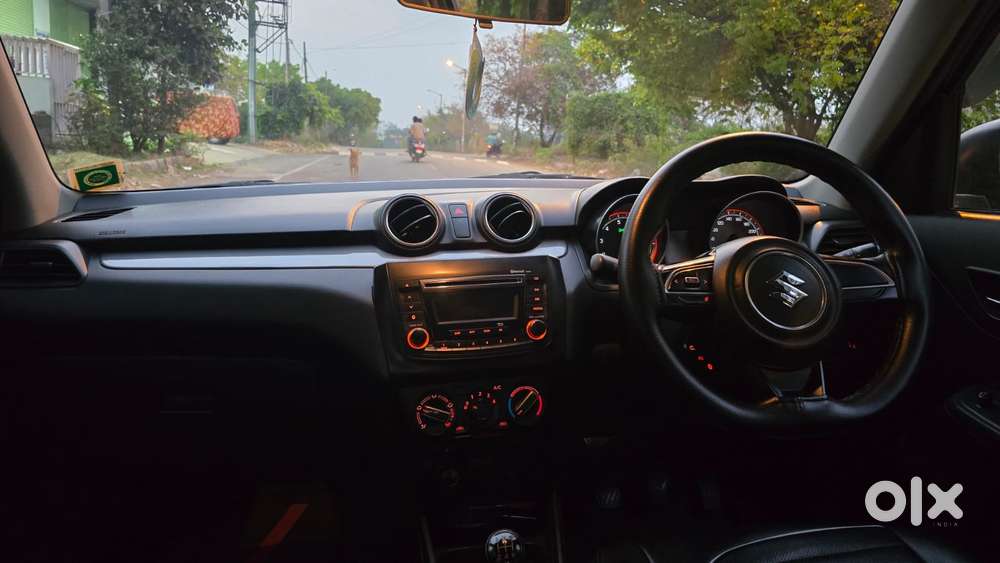 Maruti Suzuki New-gen Swift Vxi, 2020, Petrol
