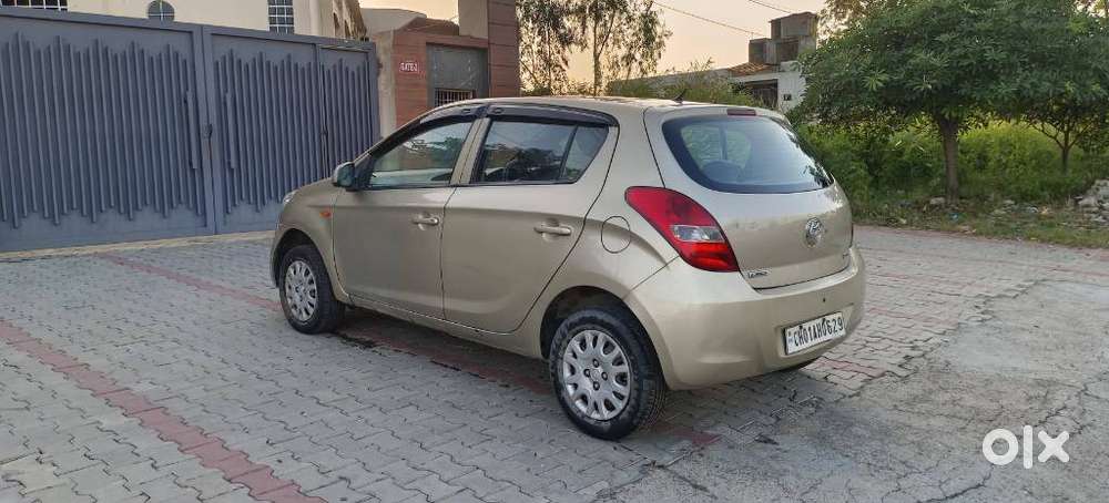 Hyundai I20 1.4 Magna At, 2011, Diesel