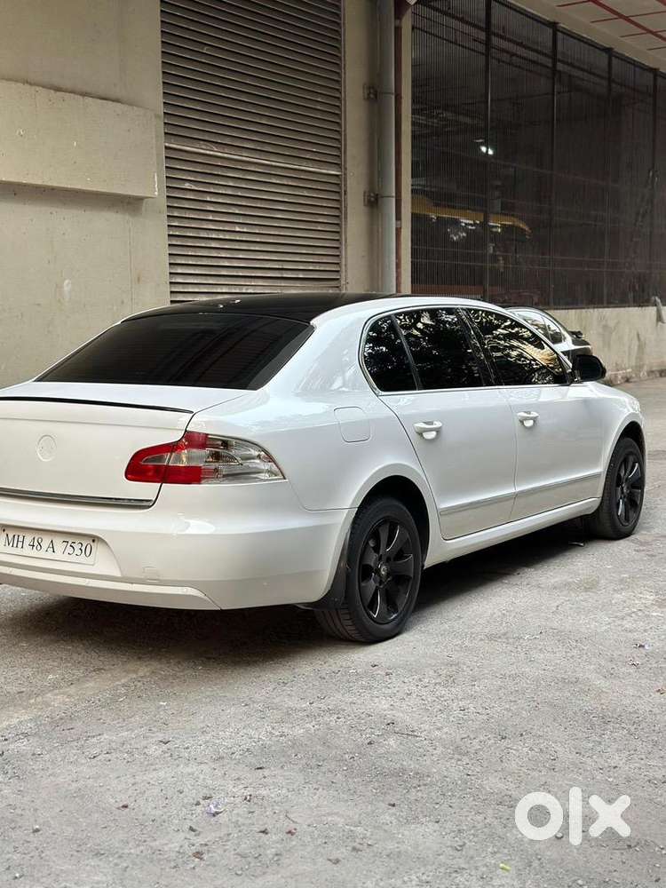 Skoda Superb 2012
