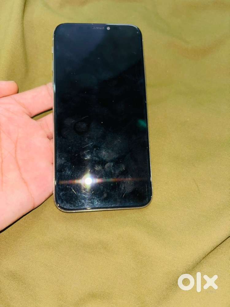 Mother board me thodi problem h phone on nhi h