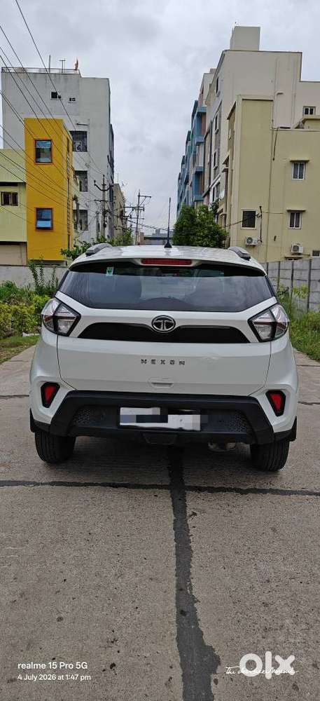 Tata Nexon 1.2 Revotron Xma Amt (s), 2022, Petrol
