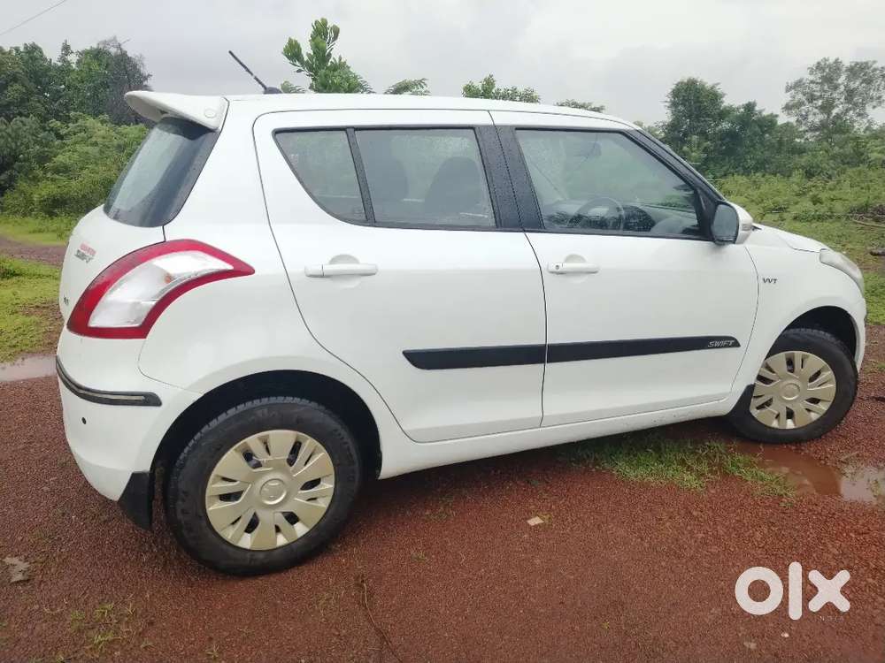 Maruti Suzuki Swift Vxi 2012