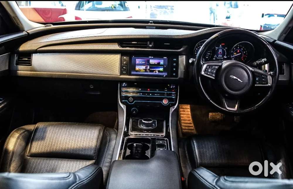 Jaguar Xf, 2019, Petrol