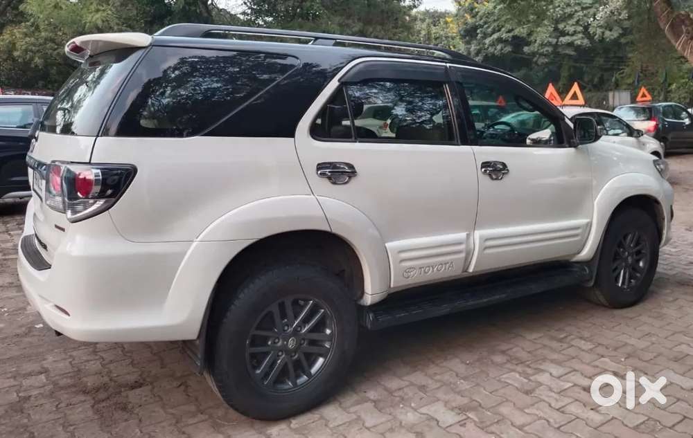 Toyota Fortuner 4x2 At, 2015, Diesel