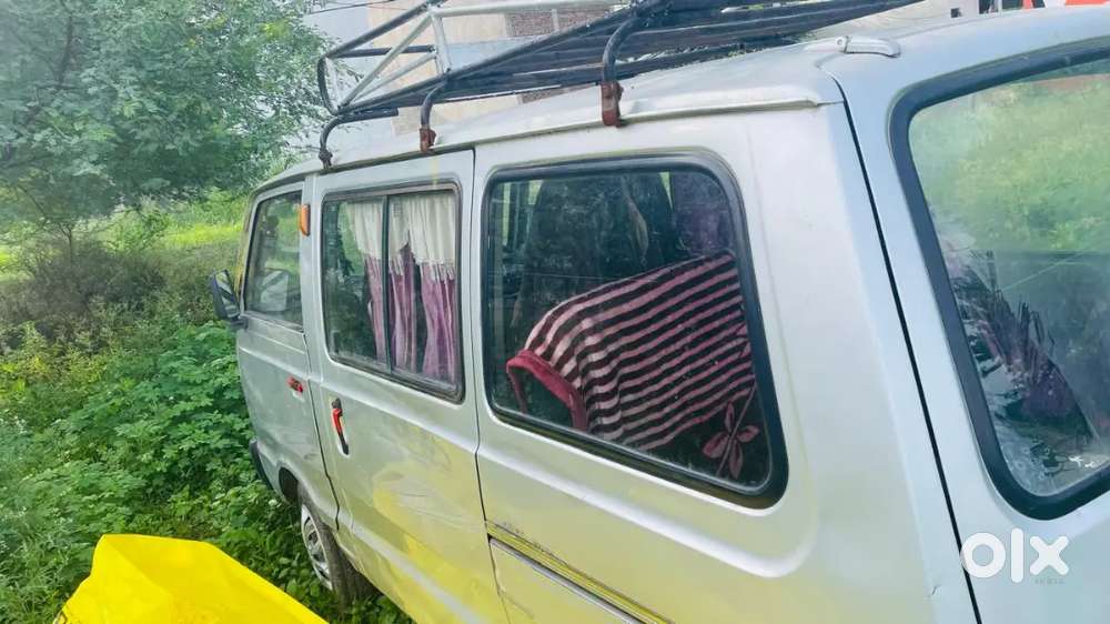 Maruti Suzuki Omni 2010