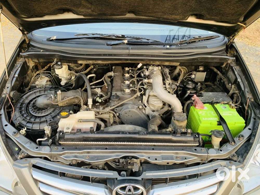 Toyota Innova 2.5 V Diesel 7-seater, 2011, Diesel
