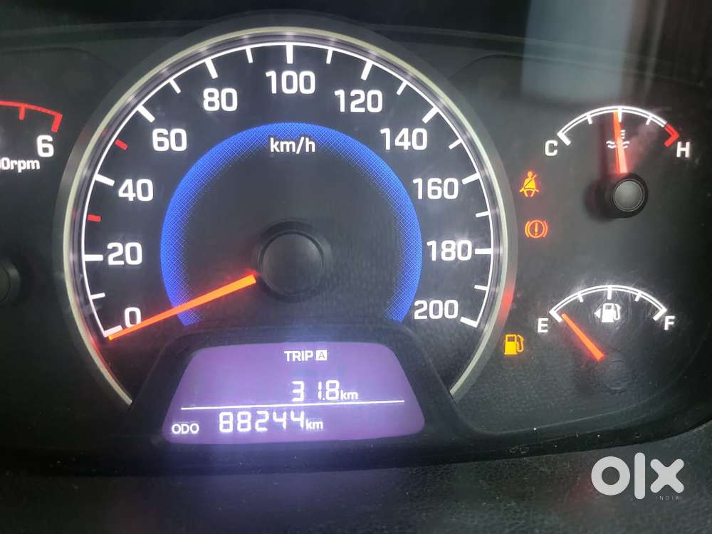 Maruti Suzuki Swift Dzire Vxi Optional, 2020, Petrol