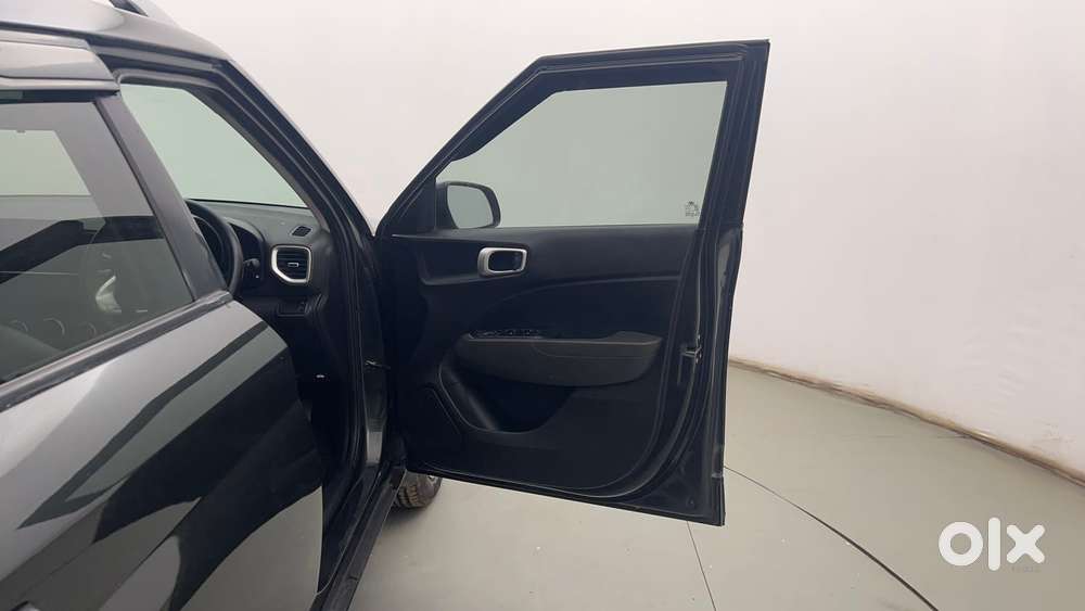 Hyundai Venue 1.2 S Plus, 2021, Petrol
