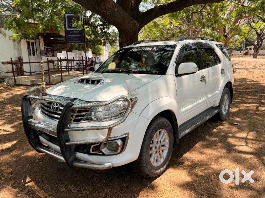 Toyota Fortuner 2011-2016 4x2 At, 2012, Diesel