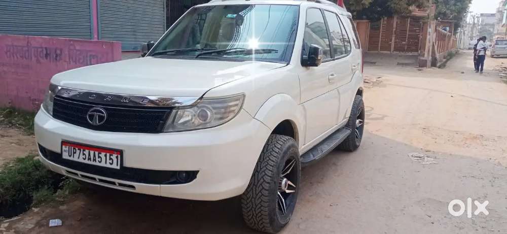 2017 Tata Safari Storme