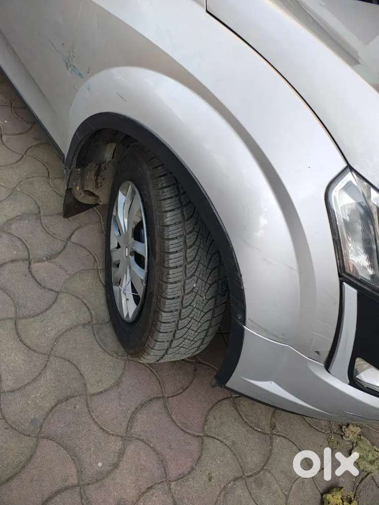 Mahindra Xuv500 2018 Diesel 94000 Km Driven