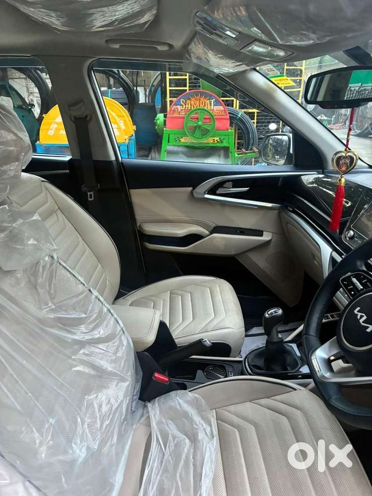 Kia Carens Diesel Manual 2024
