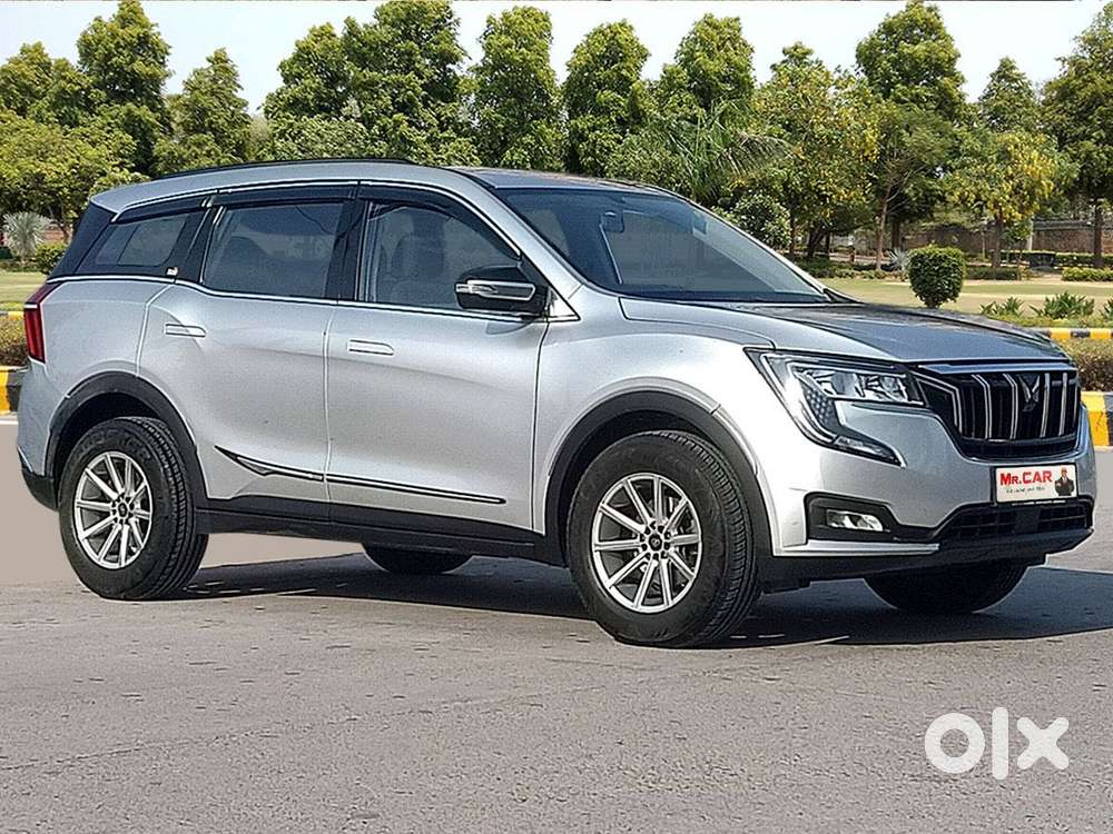 Mahindra Xuv700 2.0 Mx Petrol Mt 5 Str, 2024, Petrol