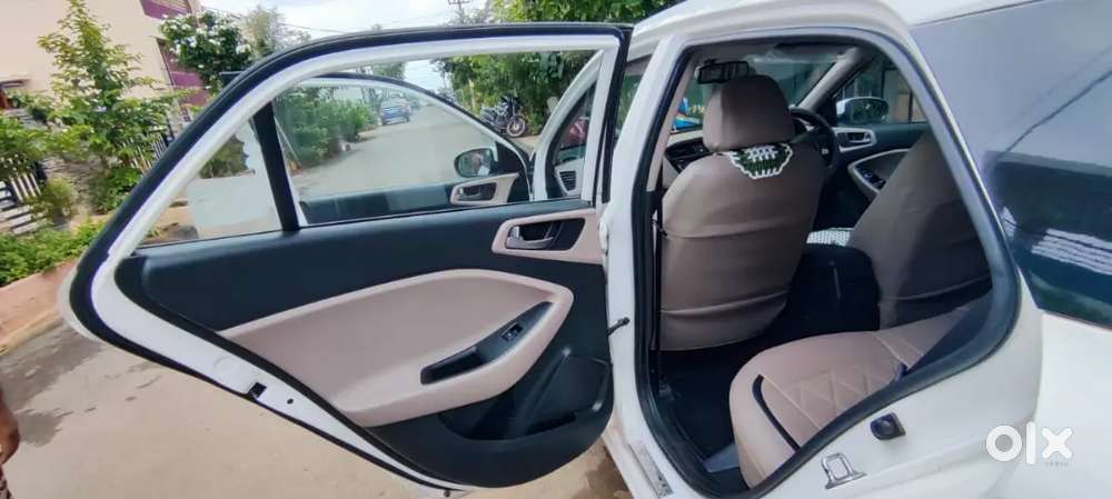 Hyundai I20 2017 Petrol 63000 Km Driven