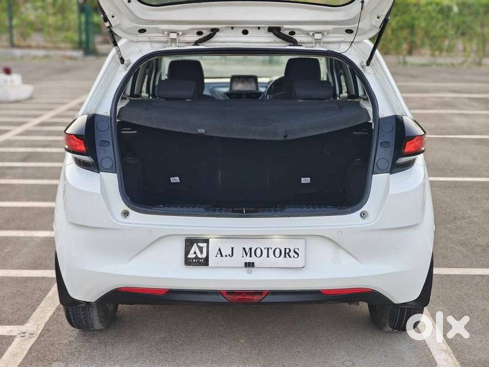 Tata Altroz Xz Plus (s) Diesel, 2023, Diesel