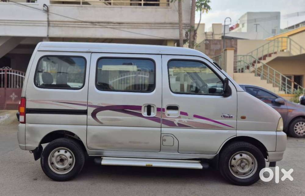 Maruti Suzuki Versa Dx 8 Seater, 2004, Petrol