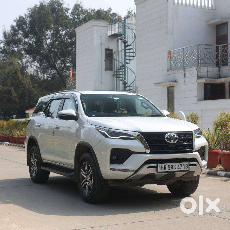 Toyota Fortuner 3.0 4x2 Automatic, 2024, Petrol