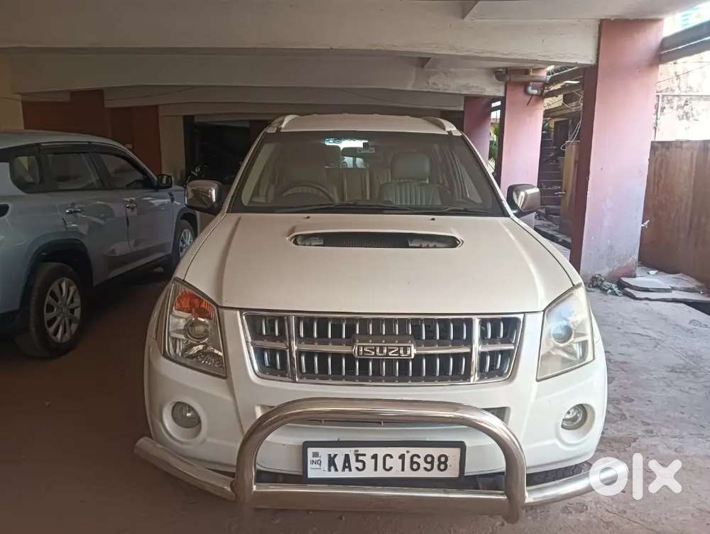 Isuzu Mu 7 2014 Diesel Well Maintained