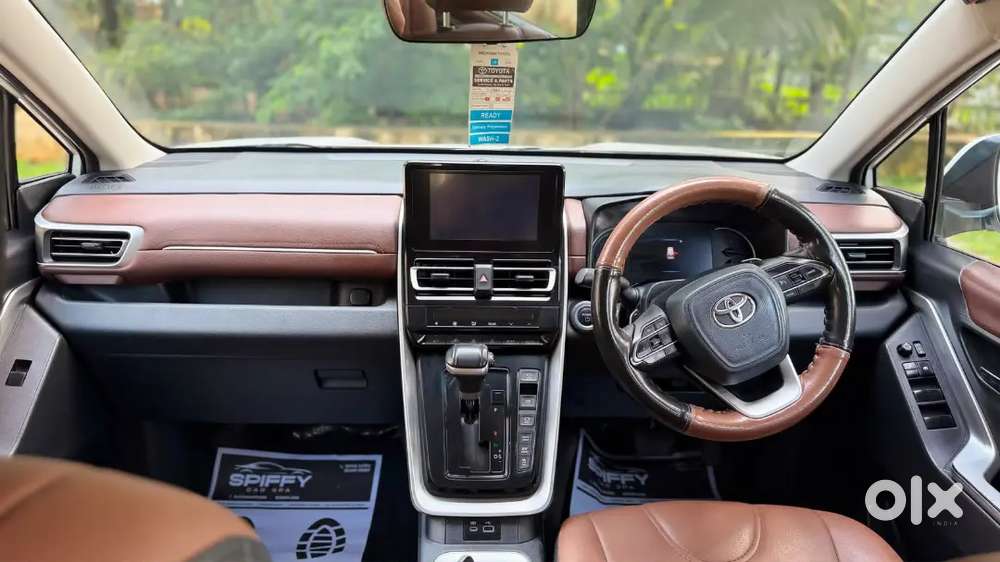 Toyota Innova Hycros 2023 Vx Hybrid