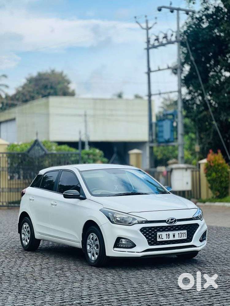 Hyundai I20 Sportz 1.2 Bs-iv, 2018, Petrol