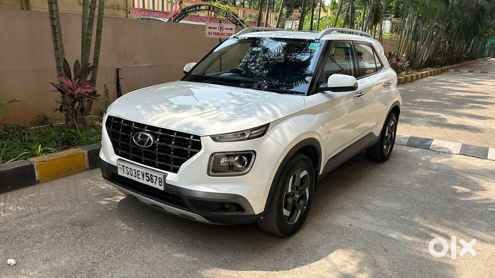 Hyundai Venue Sx+ At, 2019, Petrol