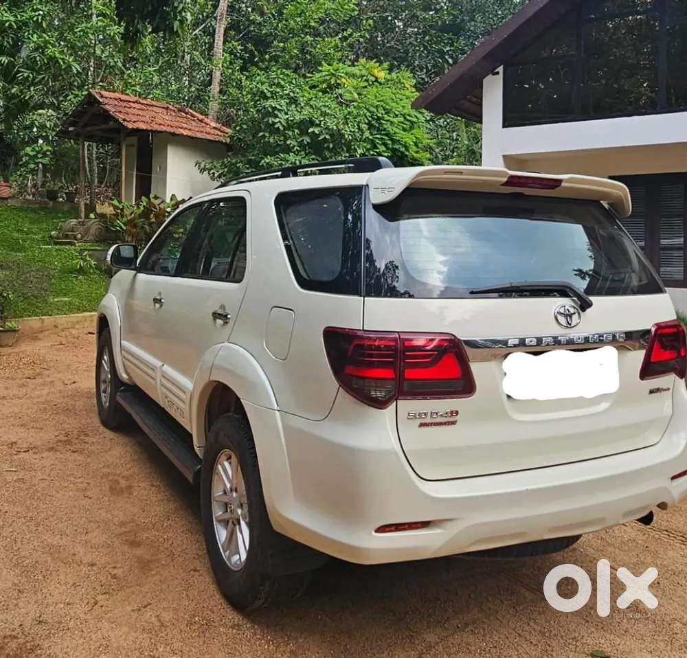 Toyota Fortuner 4x2 Automatic 2013 Diesel Well Maintained
