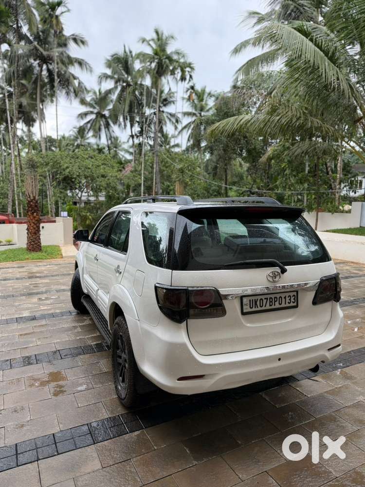 Toyota Fortuner Diesel 2012