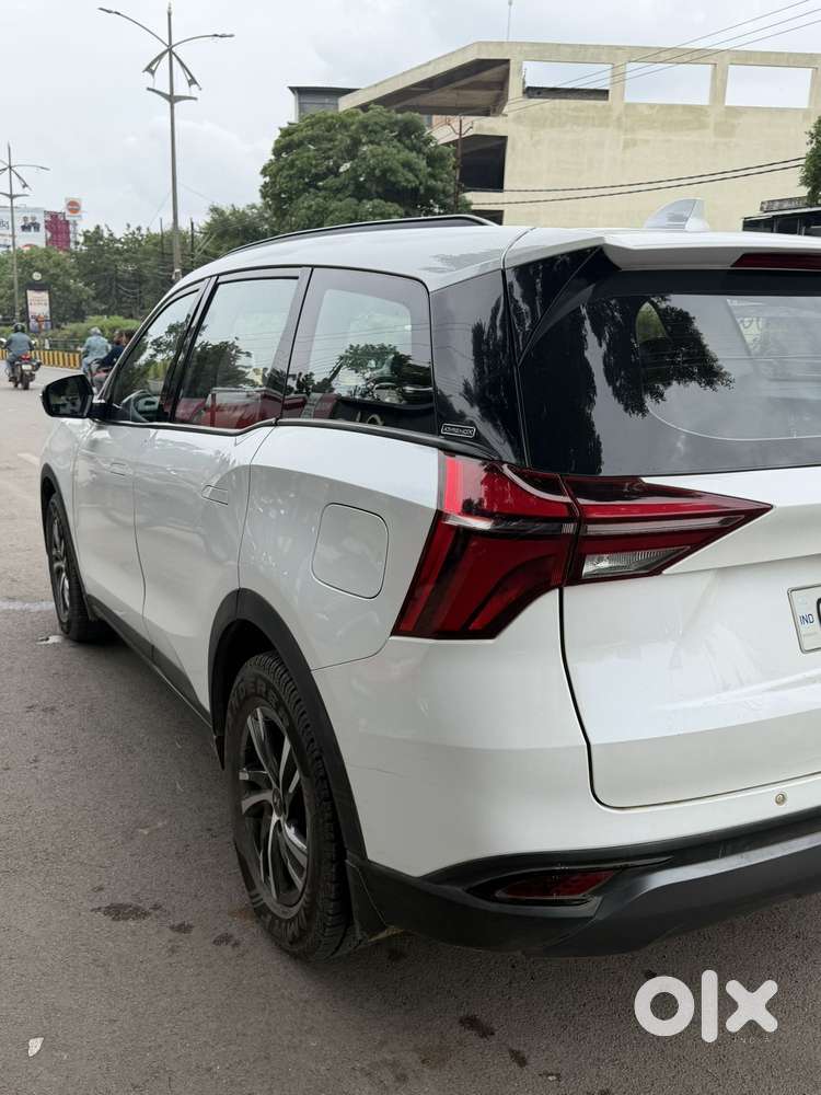 Mahindra Xuv700 2.2 Ax 5 Diesel At Str, 2023, Diesel