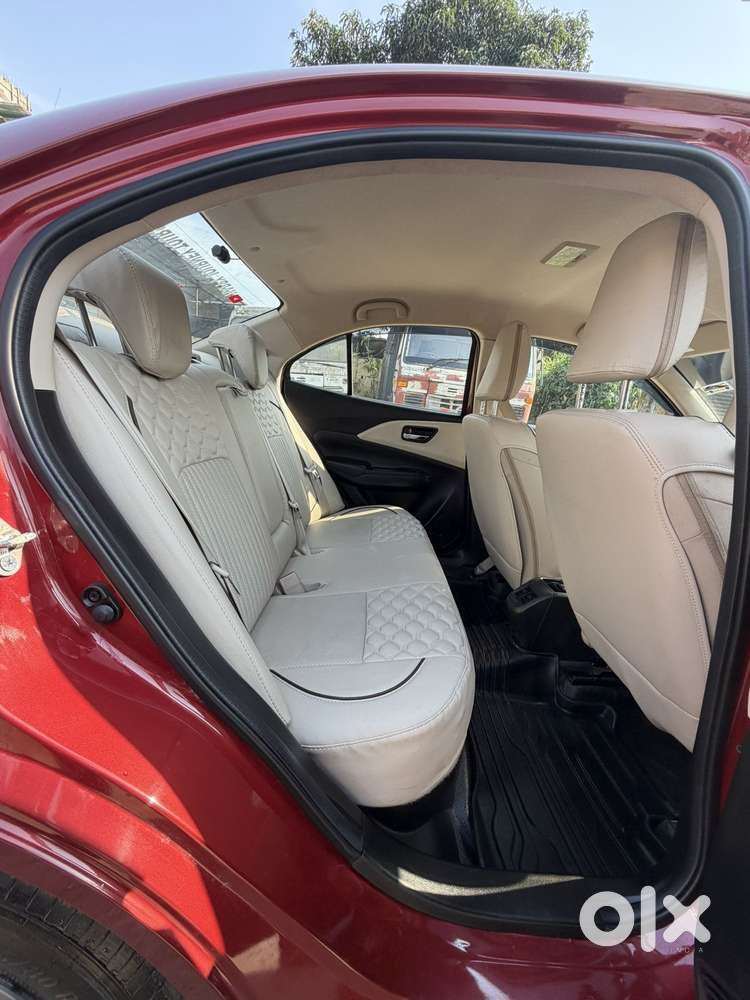 Maruti Suzuki Dzire Vxi Ags, 2025, Petrol