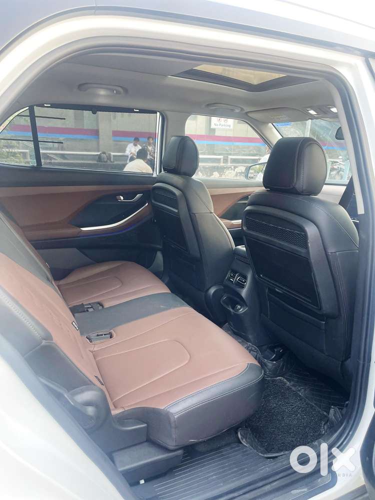 Hyundai Alcazar 1.5 Tdct Signature (o) 7s Petrol, 2023, Petrol