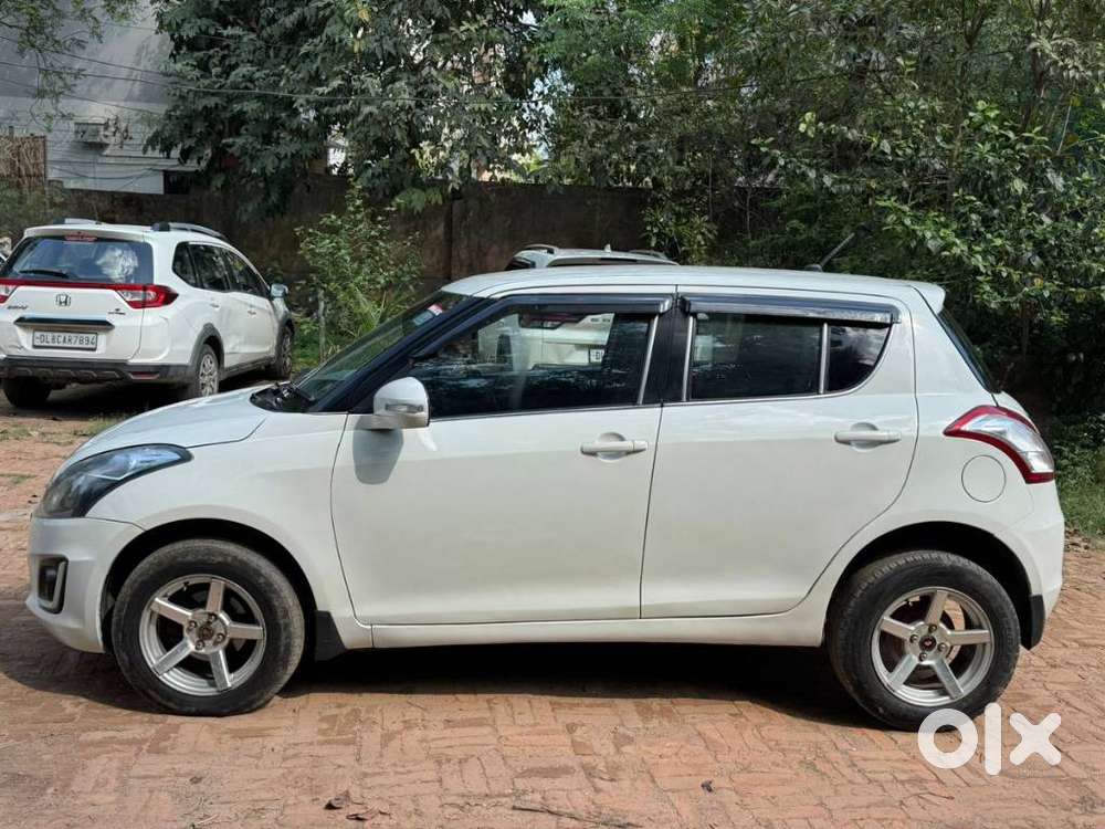 Maruti Suzuki Swift Vxi 1.2 Abs Bs-iv, 2016, Cng & Hybrids