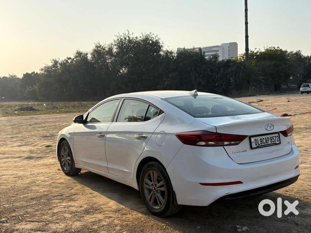 Hyundai Elantra 2017 Petrol Well Maintained