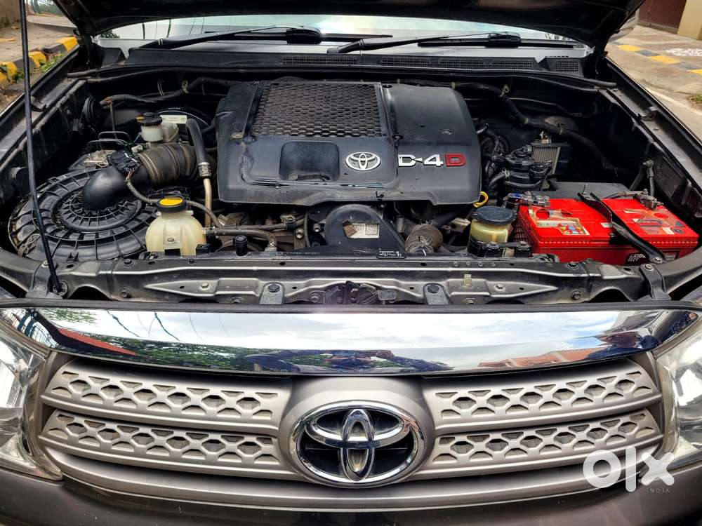 Toyota Fortuner 3.0 4x4 Manual, 2011, Diesel