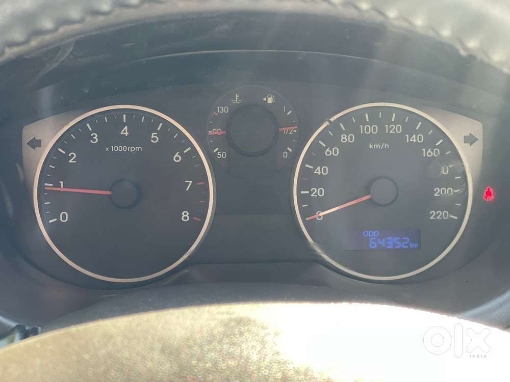 Maruti Suzuki Brezza Zdi+ Dual Tone, 2018, Diesel